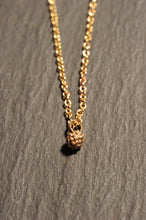 Load image into Gallery viewer, single waxberry necklace