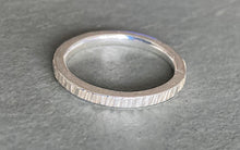 Load image into Gallery viewer, Ripple Ring