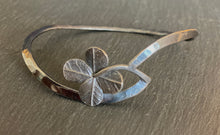 Load image into Gallery viewer, Clover forged bracelet #2
