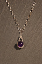 Load image into Gallery viewer, simple amethyst flores pendant
